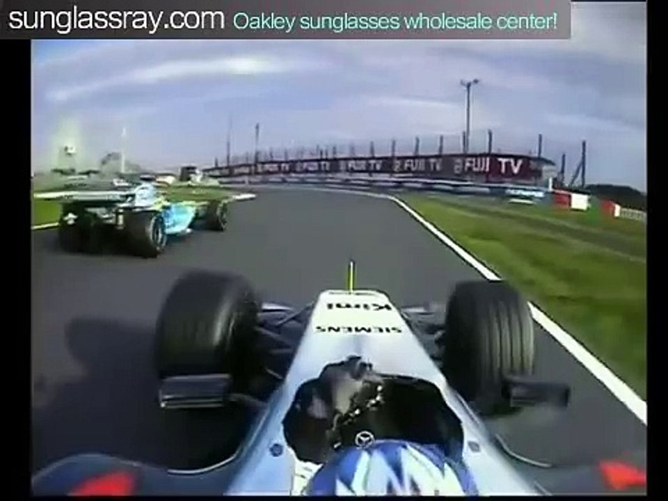 Raw Footage of Flying Finn : Kimi Raikkonen vs Giancarlo Fisichella Suzuka 2005  F1 Grand Prix Racing at its finest