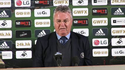 33e j. - Hiddink : "Trop brouillon"