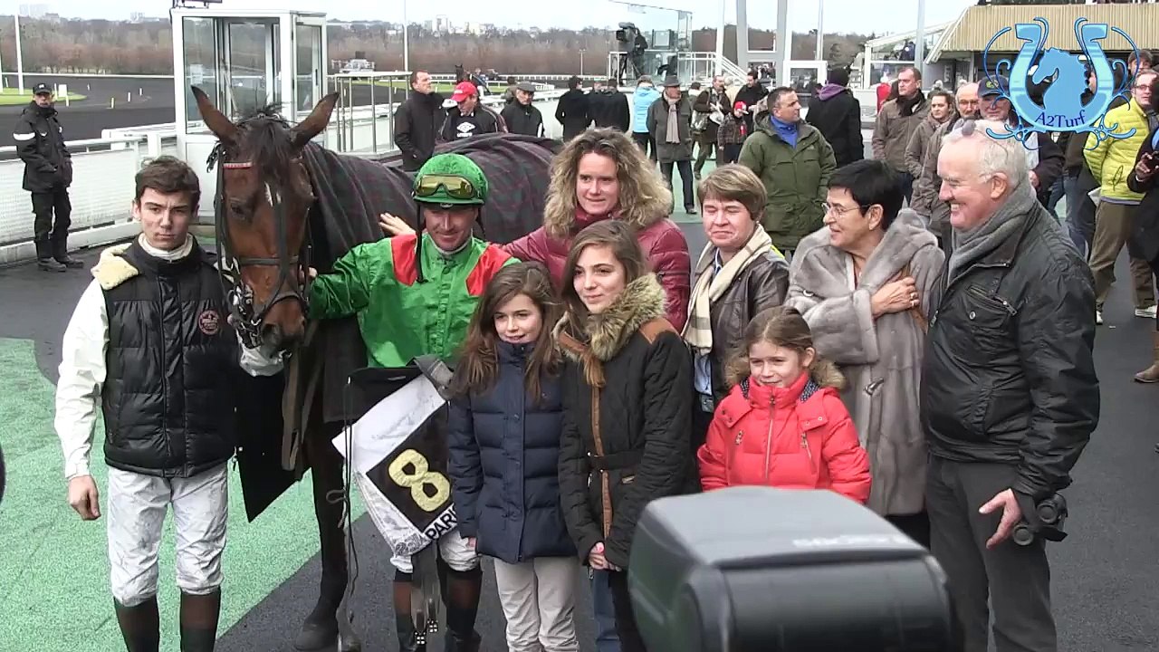 Les 500 derniers mètres du Prix Emile Riotteau (VALSE CASTELETS) et les réactions - A2TURF.COM