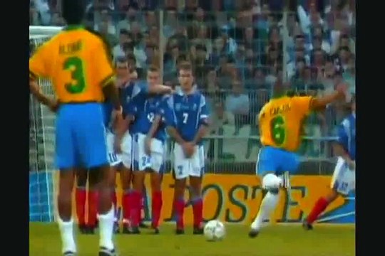 Roberto Carlos Free Kich Impossible Goals 2014 [New Football Goals]