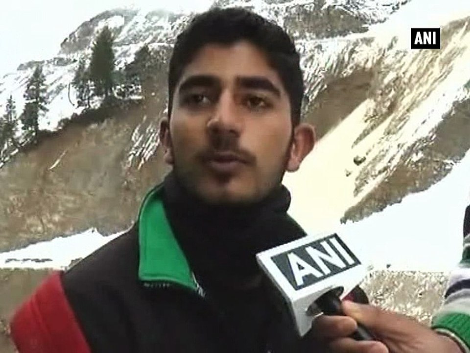 J&K higher reaches experience snowfall