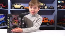 Гоночная Машина. Игрушки для мальчиков. Распаковка и обзор машинки от Игорька. Видео для детей