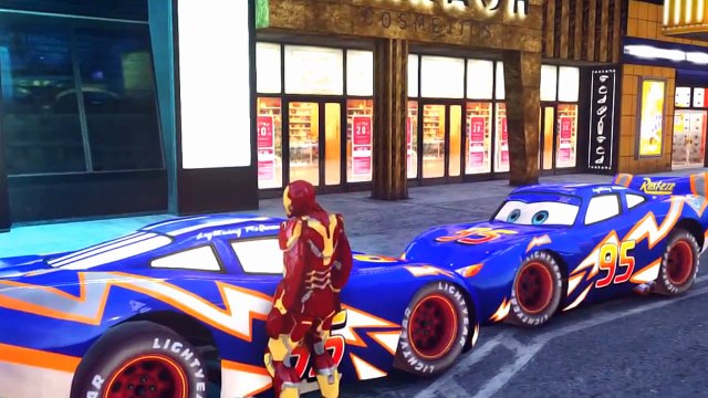 Spiderman vs Hulk Kids Songs ♪ God rest you merry gentlemen ♪ IRON MAN Blue Color Disney