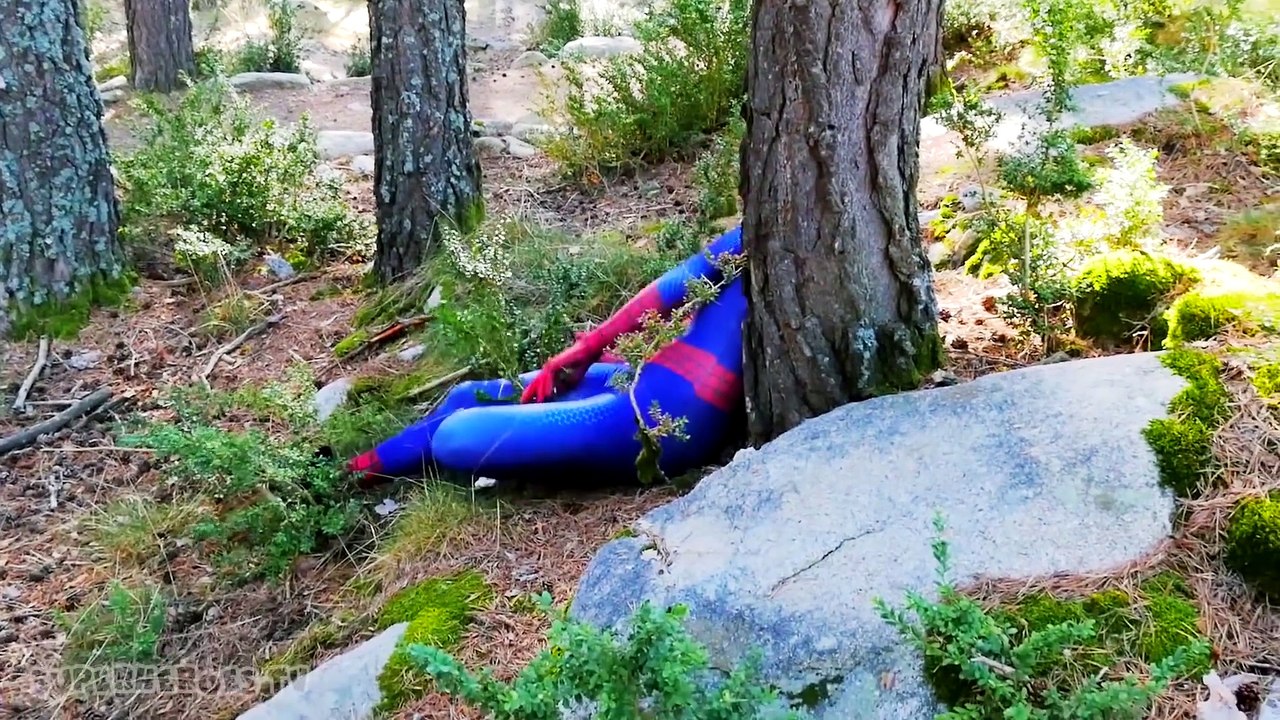 Spiderman vs Captain America with 2 Shield! Superheroes Fun Movie in Real Life