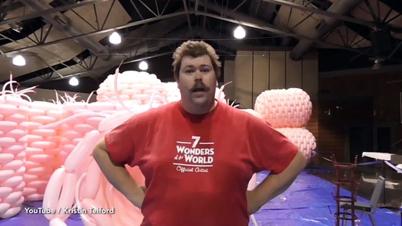Worlds Biggest Balloon Sculpture