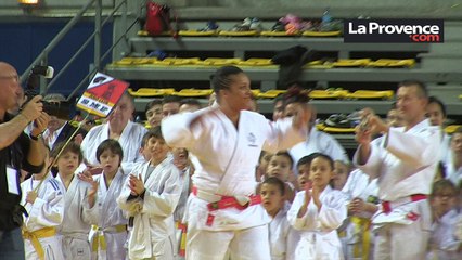 Les jeunes face aux stars du judo français au palais des sports de Marseille