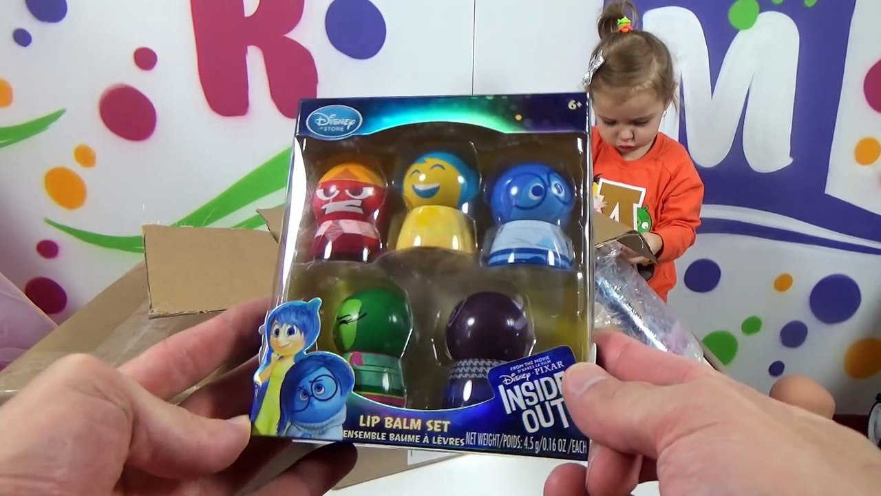 Посылка с игрушками Кошечка Мари и огроменный мармеладный медведь Box with toys Gummy Bear