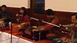 Ashwini Ingale sings - Jara Si Ahat Hoti hai