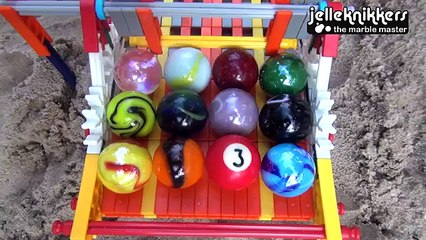 Une course de billes sur la plage, c'est bien plus divertissant que ce que vous pouvez penser