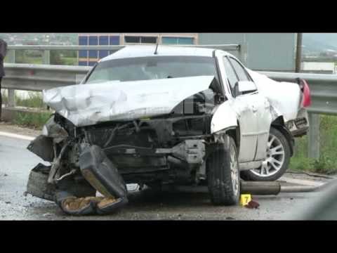 MAKINA PERPLASET ME TRAFIKNDARESEN, 1 VIKTIME E 1 I PLAGOSUR NE FIER – LUSHNJE