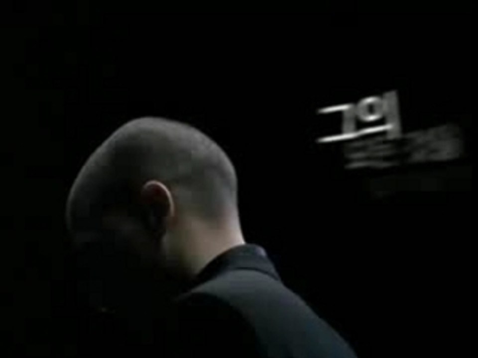 Wentworth miller pub french café