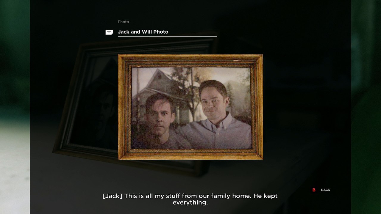 Quantum Break - Preparing The Time Machine: Jack & William Photo, Stuffed Giraffe (From Childhood)