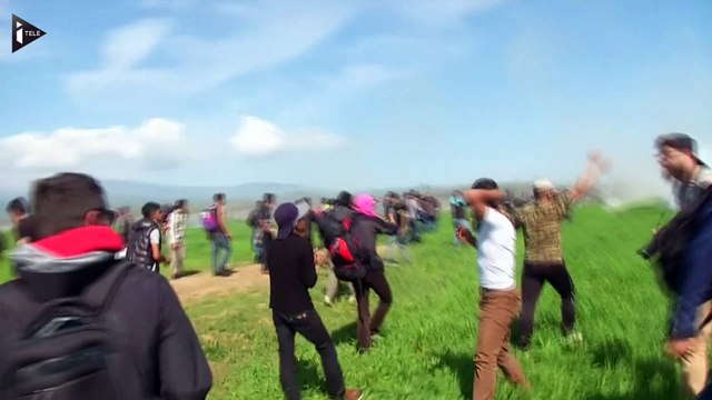 Tirs de gaz lacrymogènes contre des centaines de migrants à Idomeni