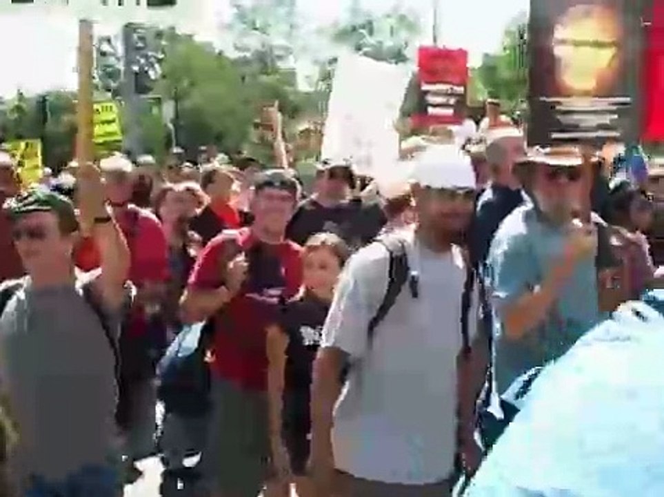War protests in Denver Sunday