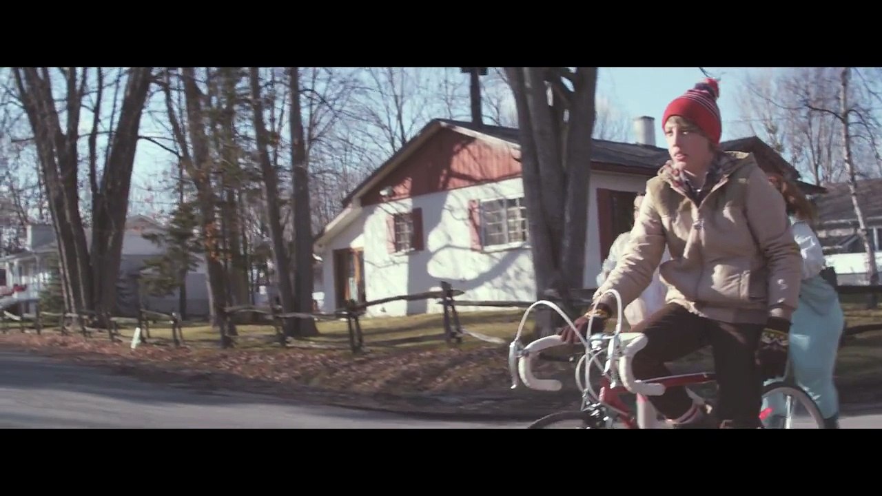 David Guetta - Titanium ft. Sia (Official Video)