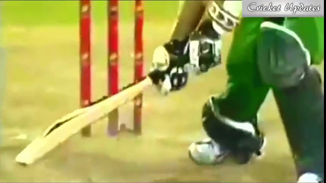 Best Destructive Pace Bowling in Cricket ● Stumps Broken ● Stumps Flying in Air ●