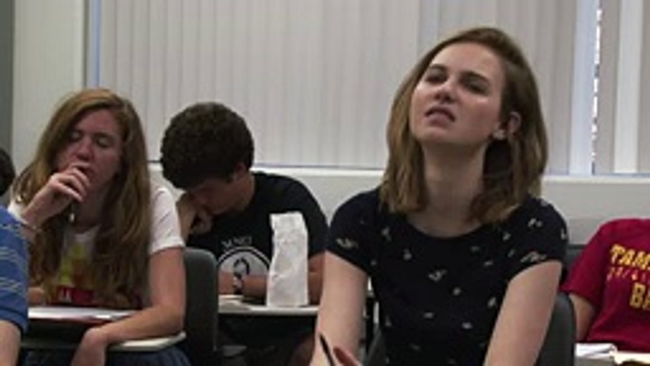 Girl Desperate To Poop