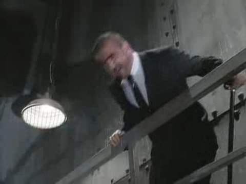 Nike Soccer pub cantona la cage le bateau