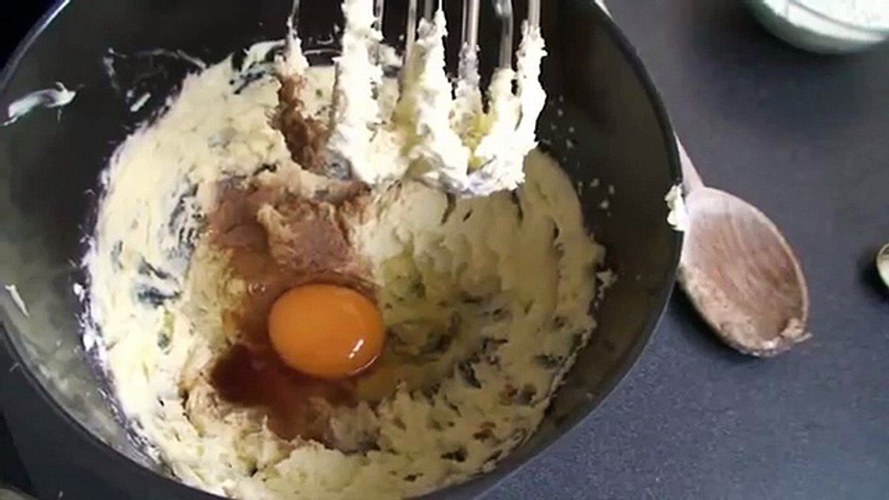 Recette de cuisine- Petits biscuits de Noël à la cannelle et au chocolat blanc.