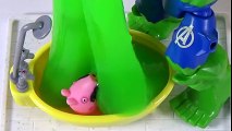 Hulk da Banho No GEORGE DA PEPPA PIG com GOSMA Verde! Novelinha da Peppa em Português