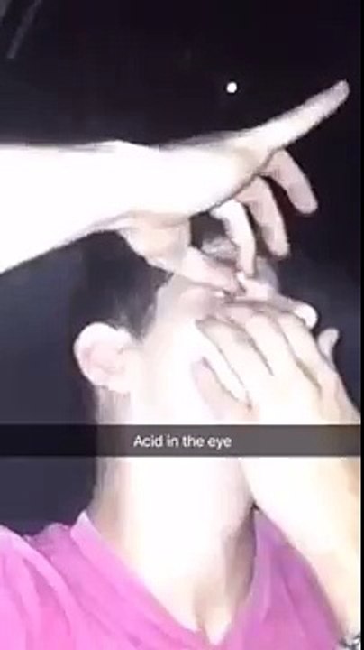 Worldstarhiphop Teens put acid in eye