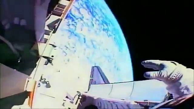 Voyage Dans LEspace - LUnivers Et Ses Mystères