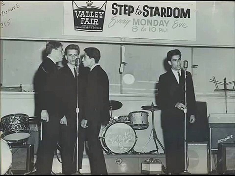 The Autumns - "Lorraine"  DOO-WOP    ( Acapella )