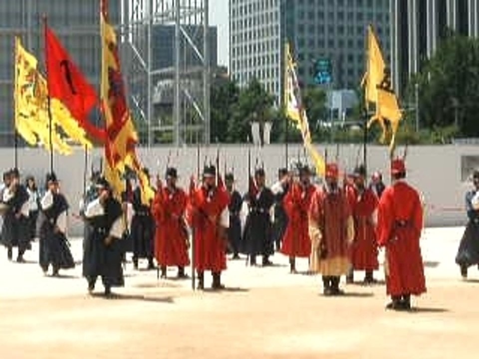 Releve de la guarde au palais de Gyeongbokgungm COREE Du sud