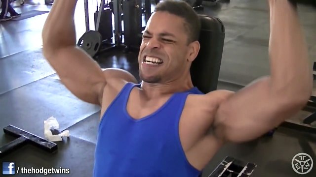 TMW Bodybuilding Shoulder Workout @hodgetwins