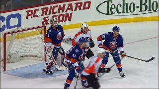 Flyers score five unanswered in win over Isles