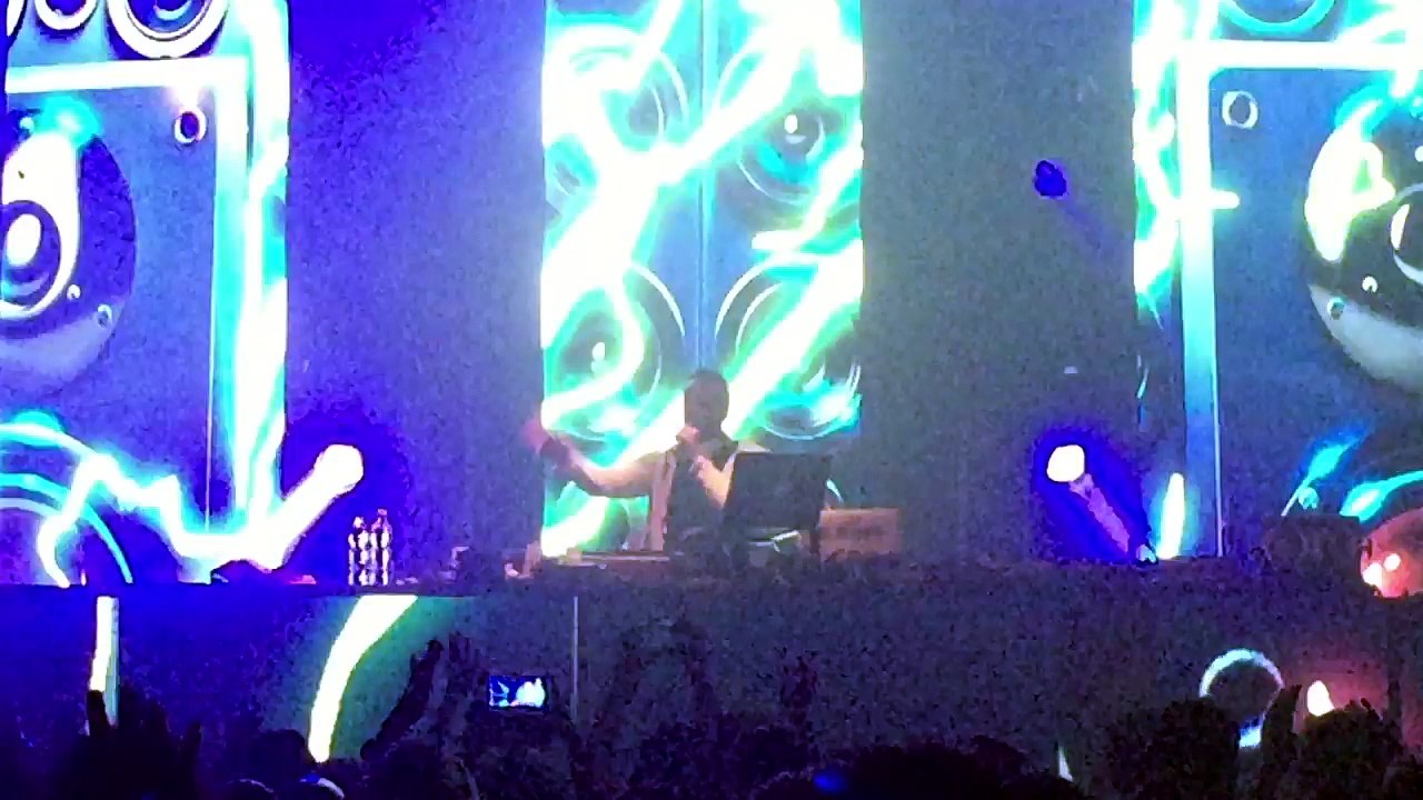 Craig David TS5 - Run the World (Girls) (live in Tel Aviv)