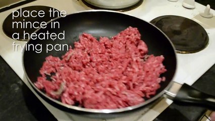 How To - Spaghetti Bolognese [ MUNCHFOODs ]