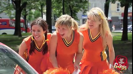 Hot Cheerleaders Prank