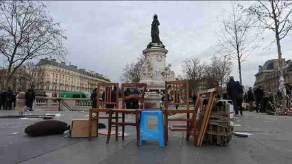 Desalojan de forma pacífica a los "indignados" de París