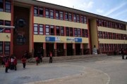 İlkokul Öğrencilerini Tacizle Suçlanan Öğretmen Tutuklandı