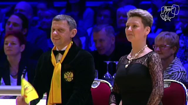 Tutti si aspettavano un'esibizione normale, invece queste coppie fanno urlare il pubblico