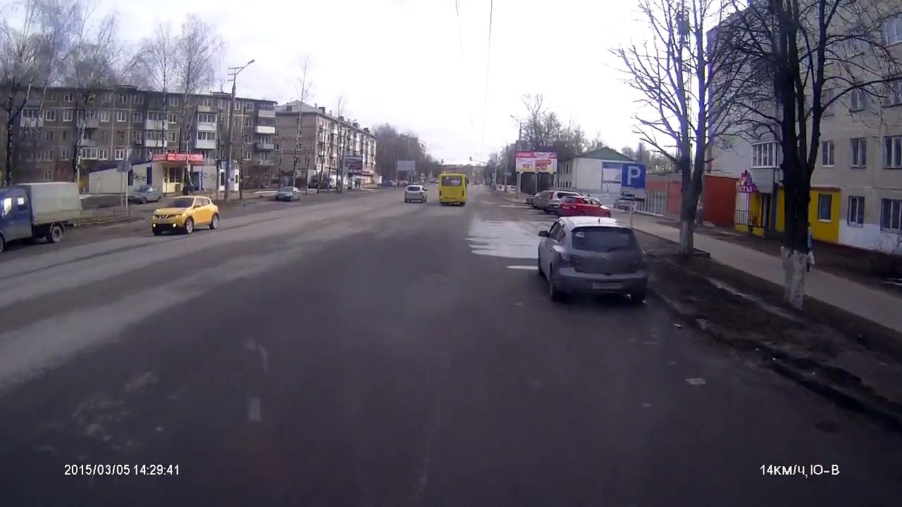 Водитель автобуса стал очевидцем столкновения - ДТП в Смоленске