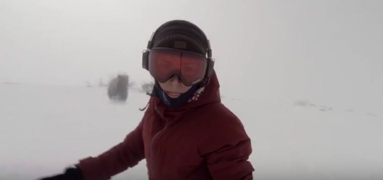 Snowboarder Girl Chased By Bear sings Rihanna Work