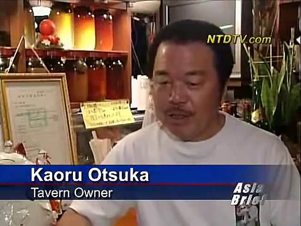 Monkey Business  Monkeys as Waiters in Japan