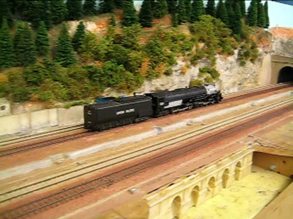 BIG BANG! Une "Big Boy" sur le réseau de Corail76. Images: Gérard Ladiray