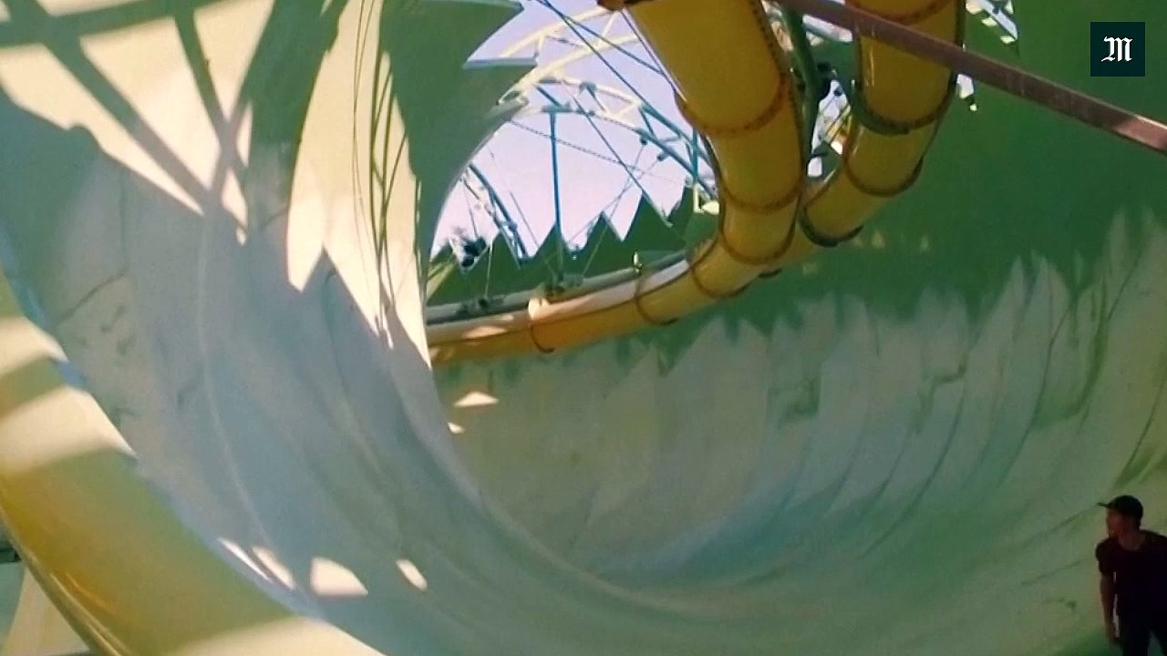 Un toboggan aquatique transformé en rampe de skate géante à Dubaï