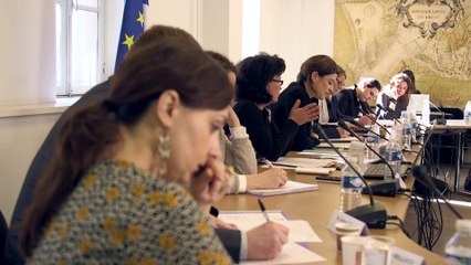 "Construisons ensemble" : table ronde entre Juliette Méadel et les associations - 21 mars 2016