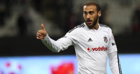 Beşiktaşlı Cenk Tosun, Isınmaya Çıktığında Gözyaşlarını Tutamadı