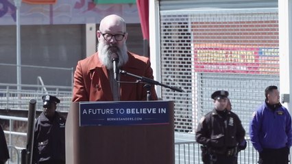Sanders Rallies Supporters in Coney Island Ahead of New York Primary