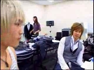 Yunho sings I love you to Jaejoong