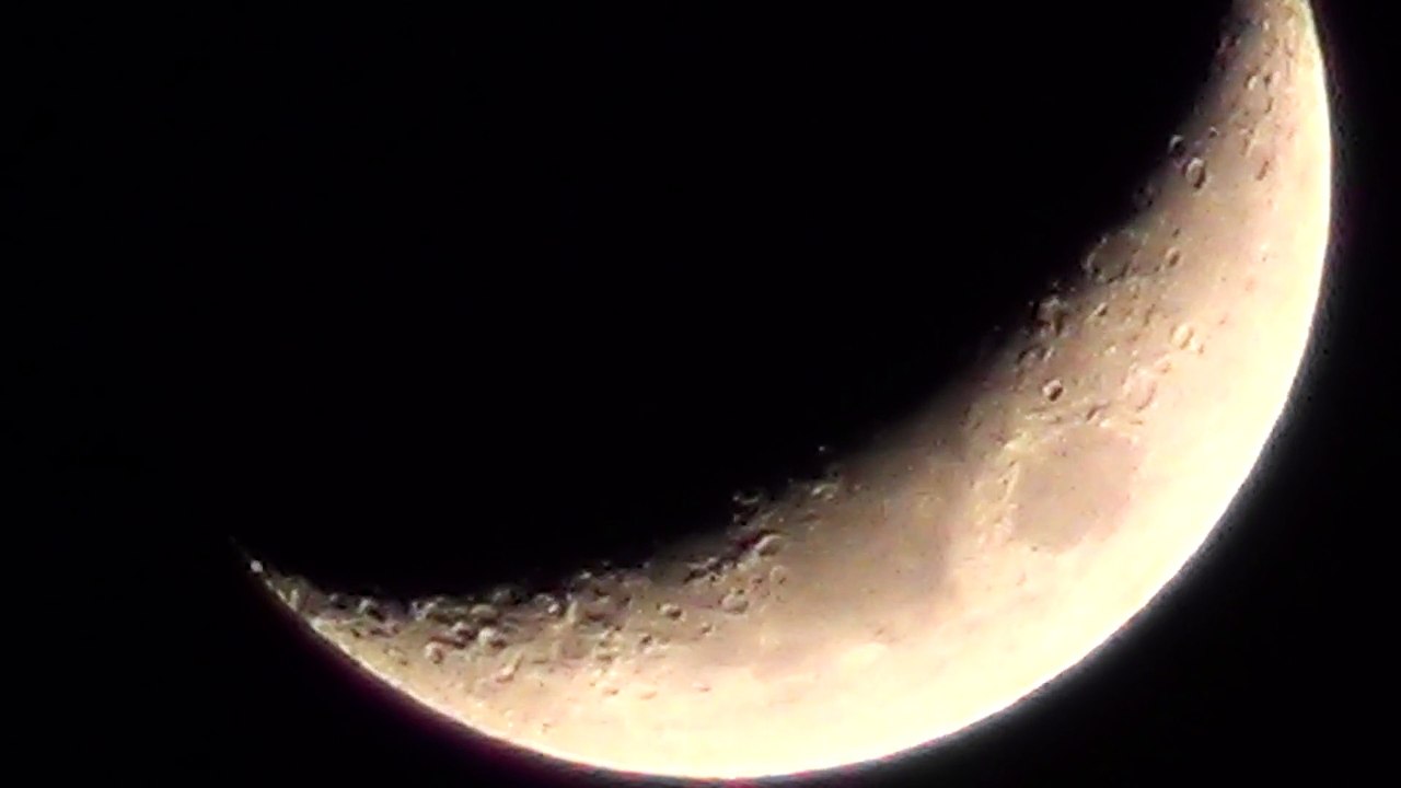 MOON (11-4-2016)