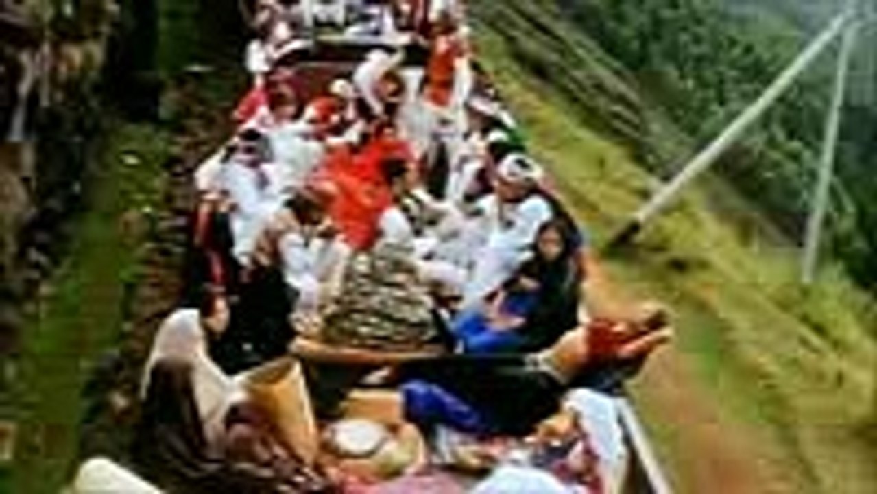 chaiyya_chaiyya_walk_in_the_shadow_of_love_indian_train_song_hi_55225