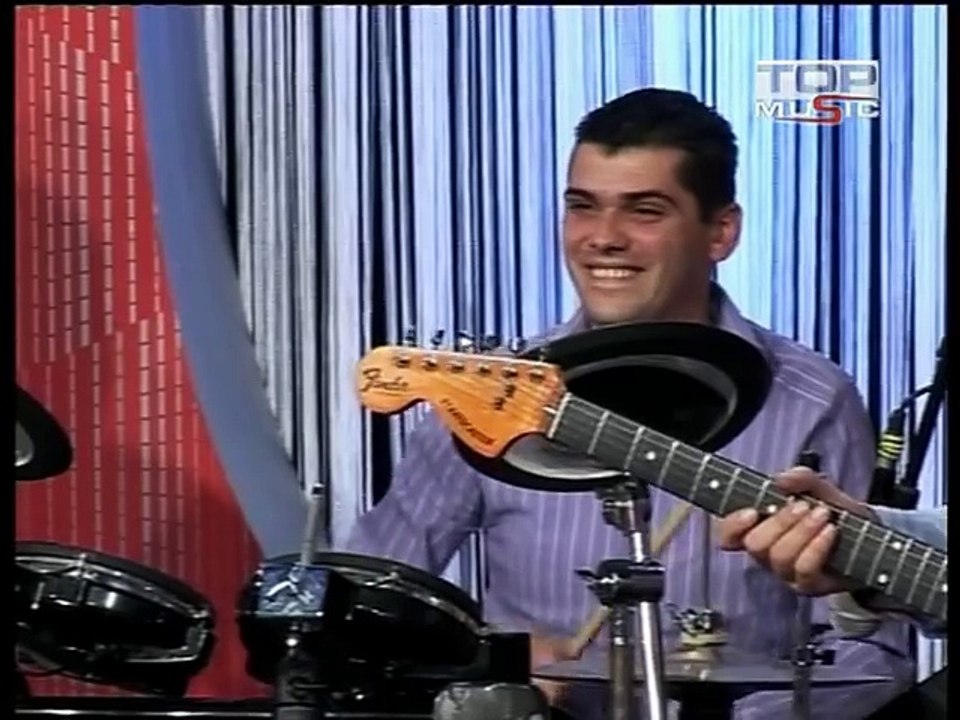 Sinan Sakic - Svirajte napravicu lom (uzivo)