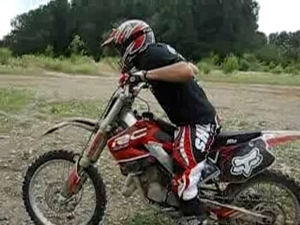 SORTIE CROSS