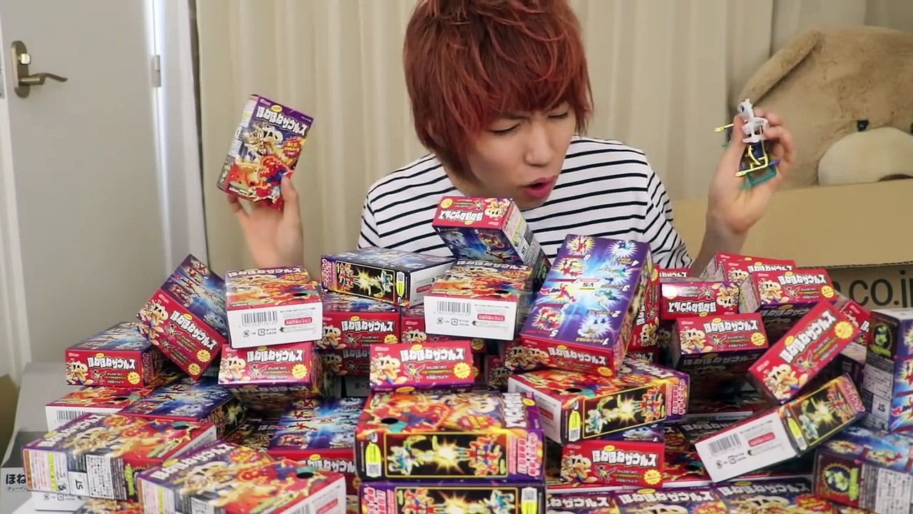 100匹のほねほねザウルスを合体させて最強の恐竜を作る